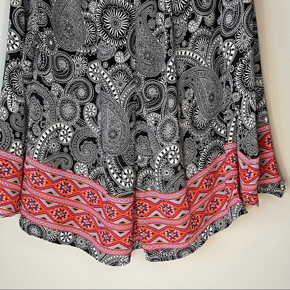 By Design Black & Pink Patterned Blouse Size L - Picture 9 of 12